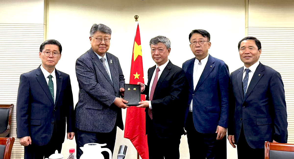 한교총 대표회장단, 중국기독교협회장 환담2.jpg