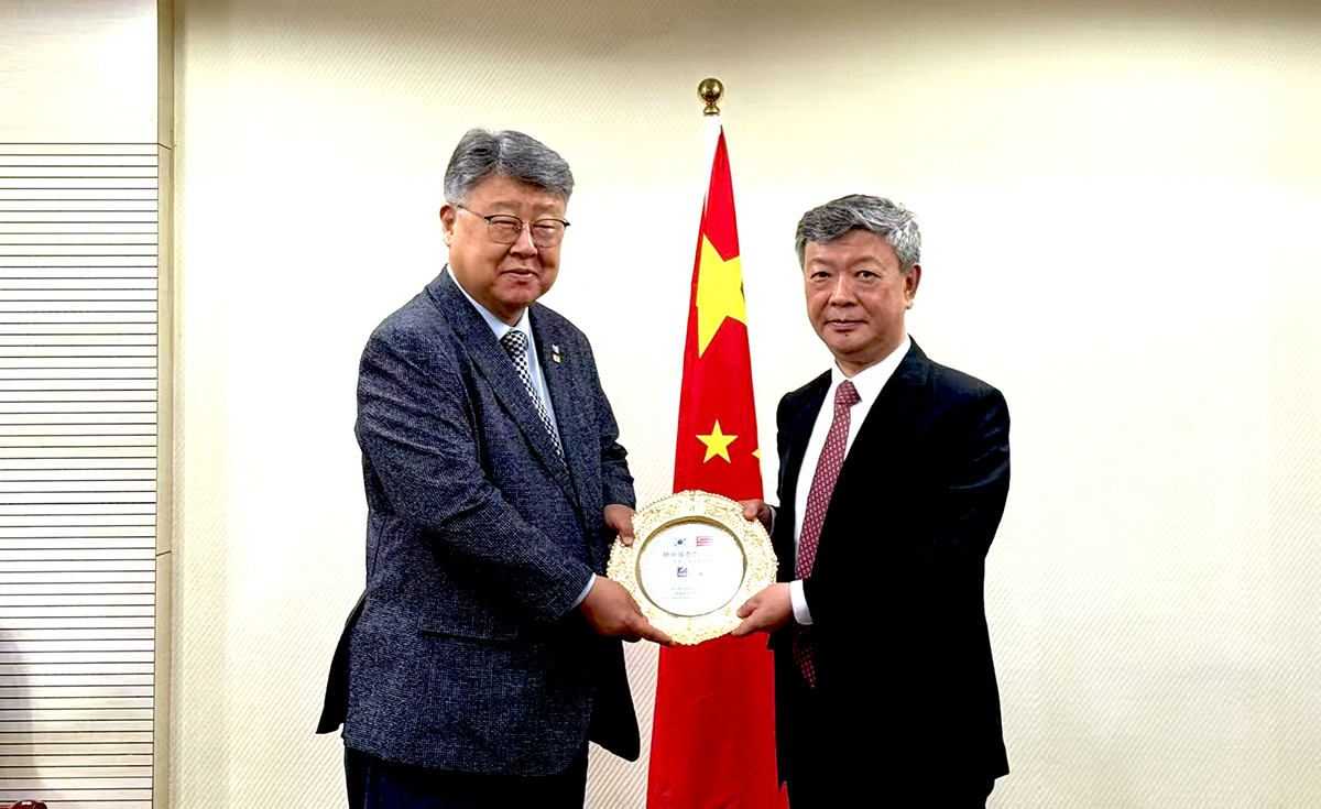 한교총 대표회장단, 중국기독교협회장 환담1.jpg