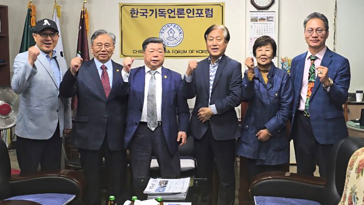 사진 단체 기념촬영.jpg