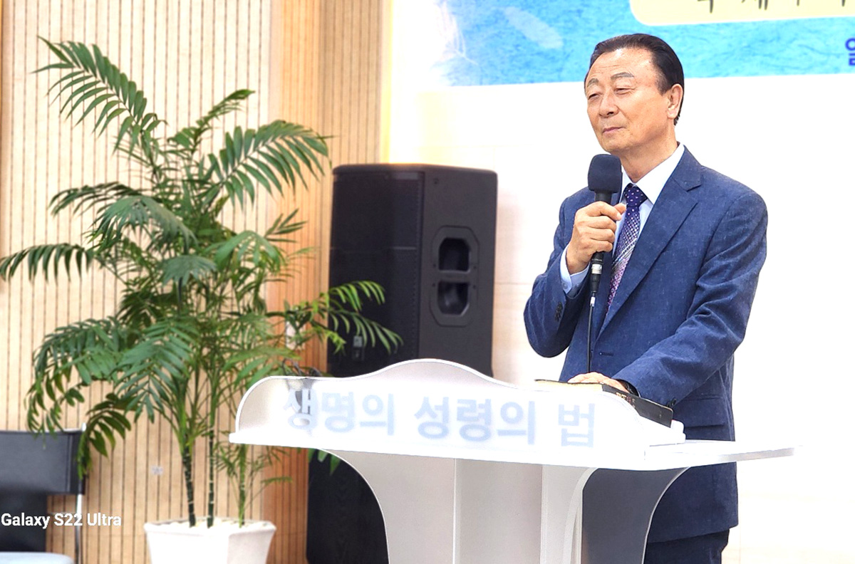 설교 총회장 이규필 목사.jpg