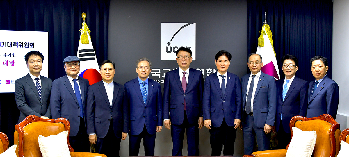 더불어민주당 중앙선거대책위원회 방문2.jpg