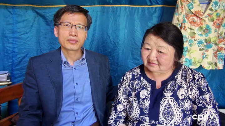 cpjtv 김근영 선교사는 예전에 몽골 무당이였다가 개종한 성도의 집에 찾아가 신방을 하고 있다..jpg