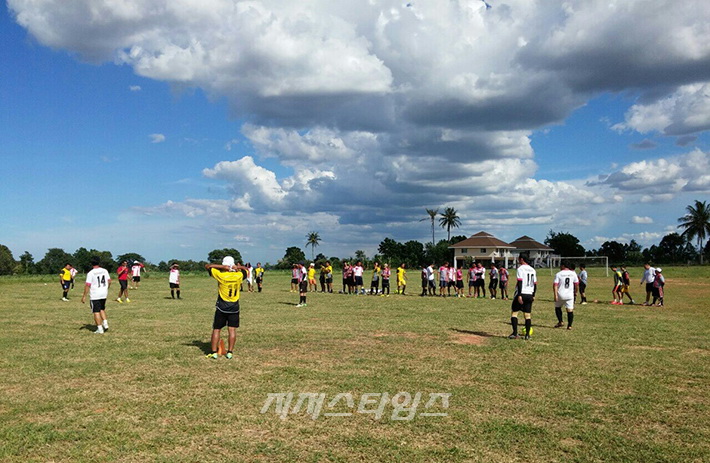 태국임마누엘축구선교센타훈련모습01.jpg