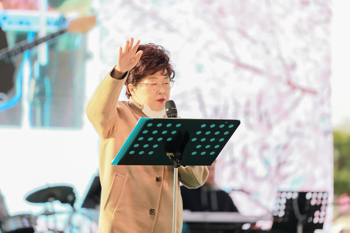 24. 축도 - 이윤순목사(남기연회장).JPG