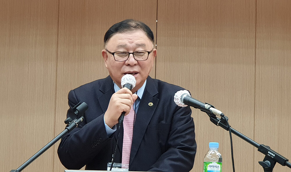 폐회예배 설교 허창범 목사.jpg