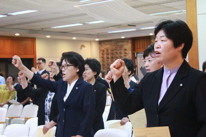 결의문 낭독.jpg