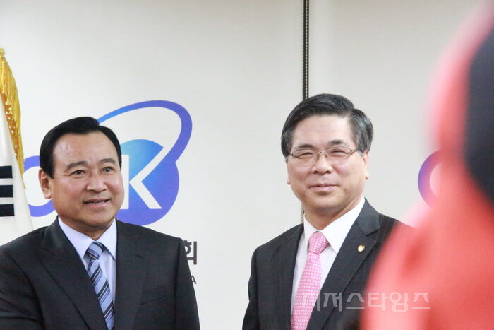 이 총리 한기총 내방03.jpg