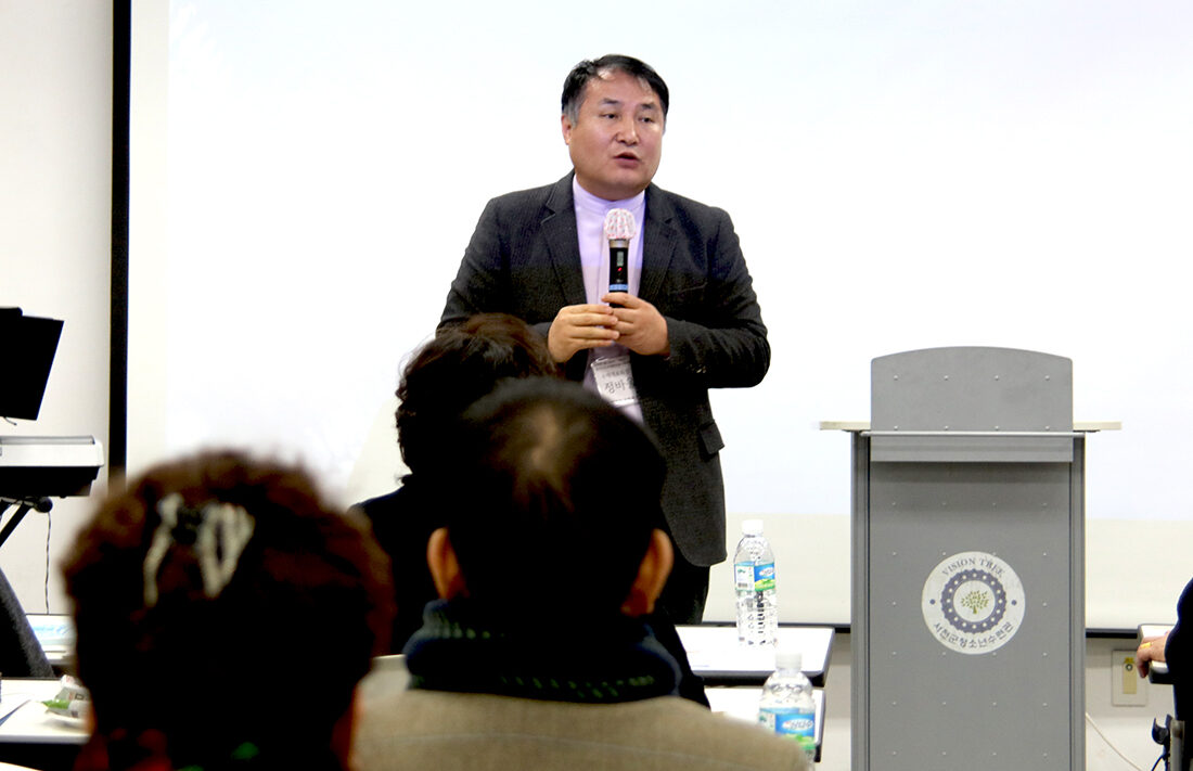 제4부 강사 정바울 목사(국제대표회장).jpg