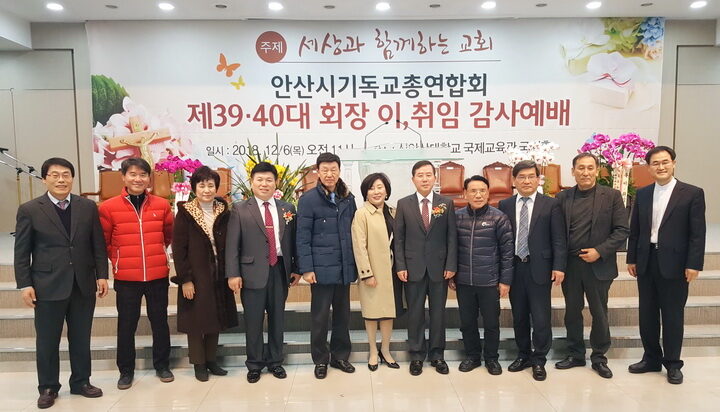 하늘빛내리는 교회-01.jpg