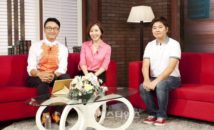 ▲ FNC 한성호 대표, CTS 내가매일기쁘게 출연01 ⓒCTS.jpg