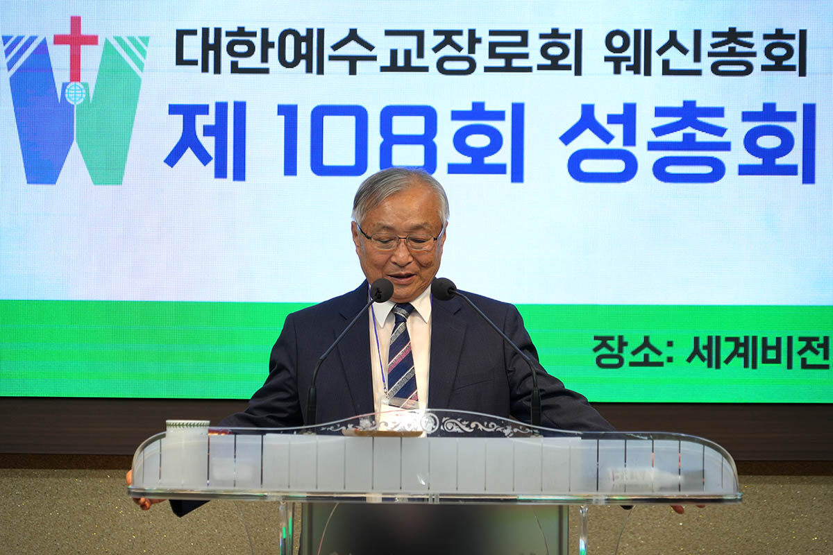 폐회예배 증경총회장 이영풍 목사.jpg