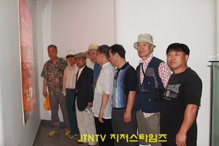 IMG_1813-003.JPG