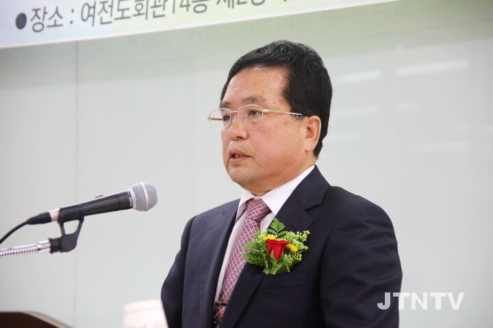 kkji01 002-003.jpg