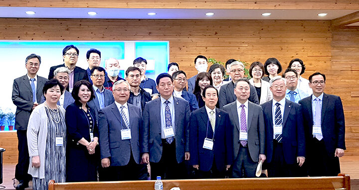 웨신 강도사 교육 단체사진0101.jpg