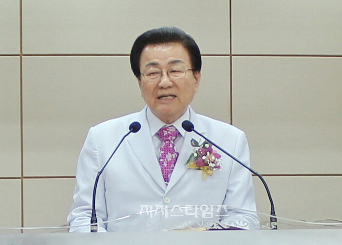 총재 피종진 목사1.jpg