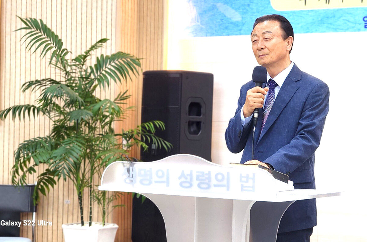설교 총회장 이규필 목사.jpg