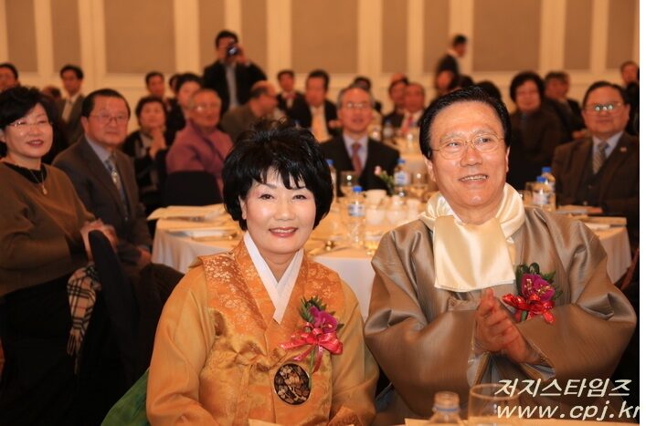 고희 홍재철 목사003.jpg