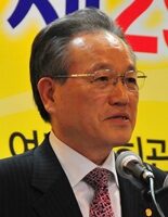 신임대표회장 윤희구 목사.jpg