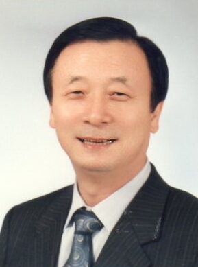 총회장 이규필 목사(동천교회).jpg