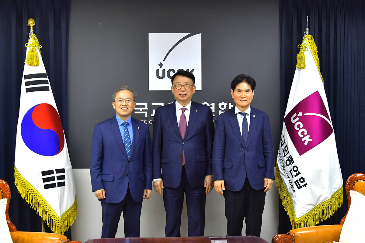 더불어민주당 중앙선거대책위원회 방문1.jpg
