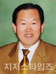 예수교대한하나님의성회 총회장 진등용 목사1103.jpg