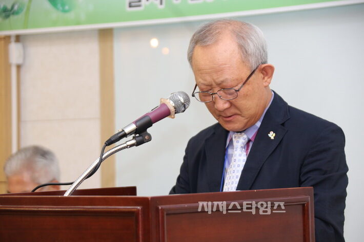 최철복 목사(대구노회 서기).jpg