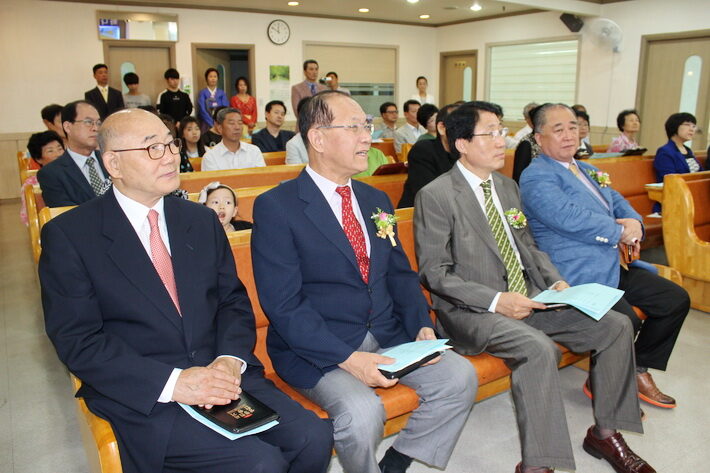 낙토교회 부총리 황우여 장로.jpg
