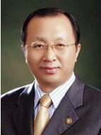 담임목사 김창배 목사01.jpg