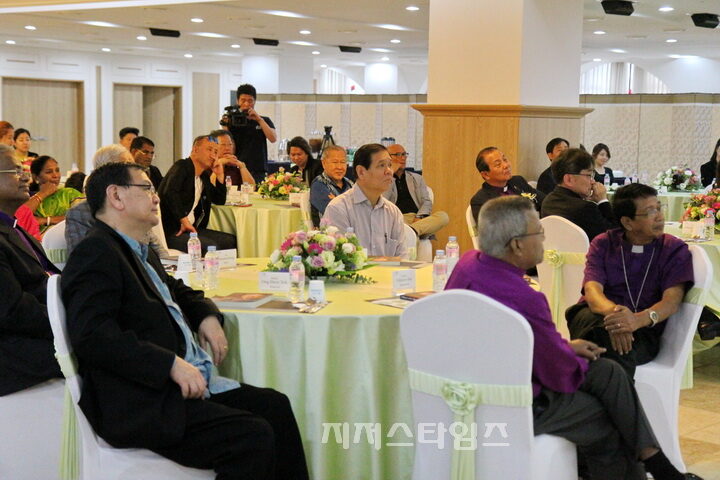IMG_8955-02.jpg