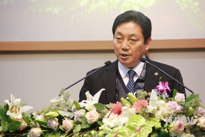 20주년 푸른솔교회 033-019.jpg