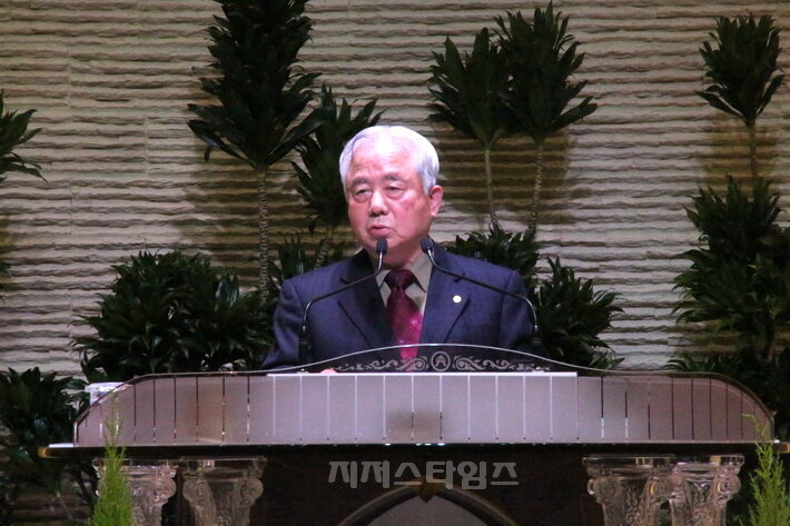 예복 21주년 설교 허광재 목사.jpg