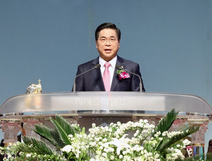 대표회장 이영훈 목사.jpg