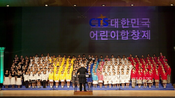 4백여 명의 참가팀 전원이04.jpg