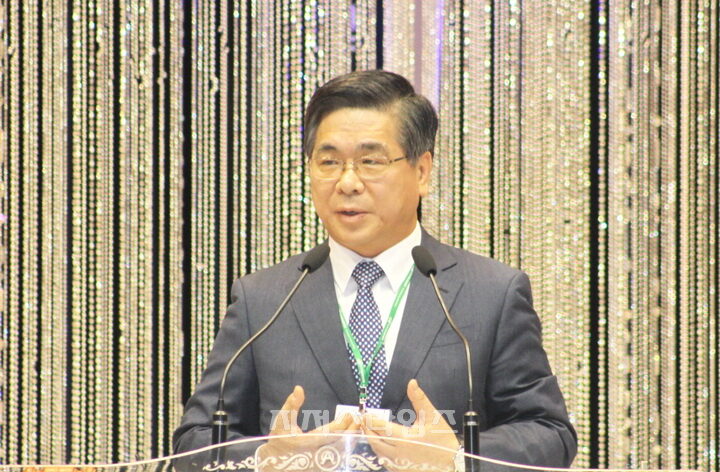 jtv001.jpg