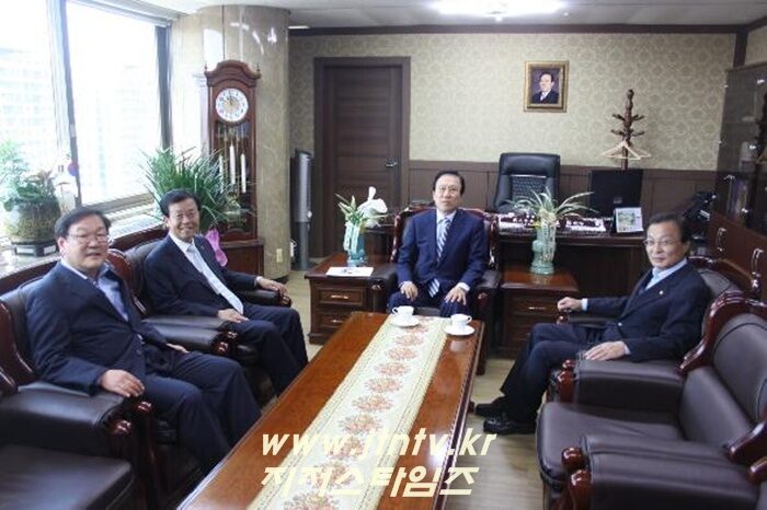 한기총 양당내방1.jpg