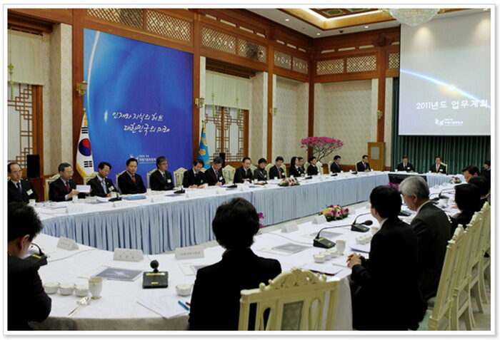 TBWB_BOARD_P01_1323_2.jpg
