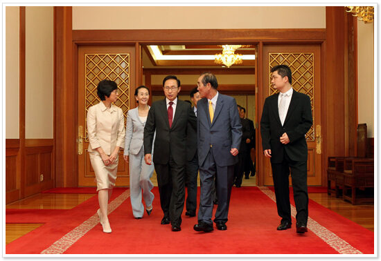 TBWB_BOARD_P01_1526_2.jpg