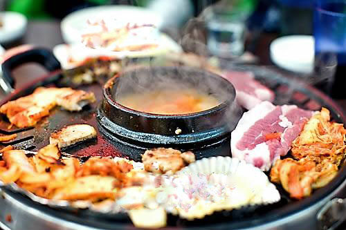 채소값 급등에 된장찌게도 힘들어.jpg