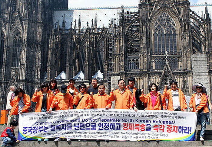 3차유럽 쾰른대성당 앞.jpg