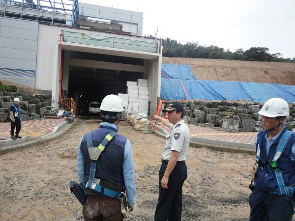 0822중부서,공항지구대, 영종하늘도시 공사장 도난예방 특별 방범점검.jpg