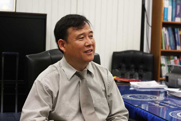 LA 김성준 목사.jpg
