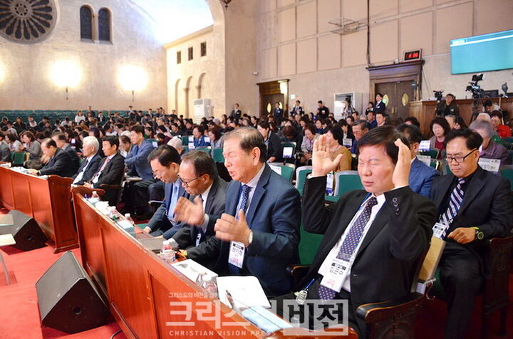생명을 심으면 역사는 일어난다1-01.jpg