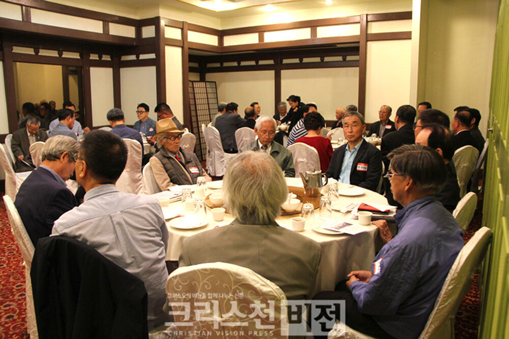 총회장 간담회01.jpg