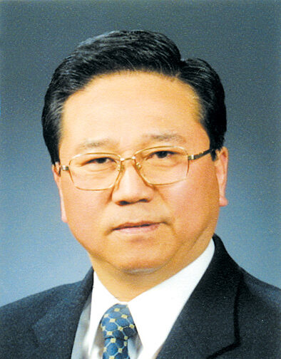 발행인 정기남 목사.jpg