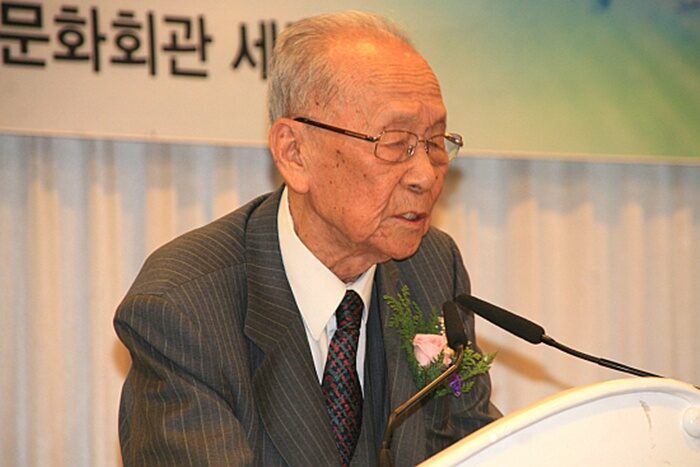 방지일 목사님.jpg