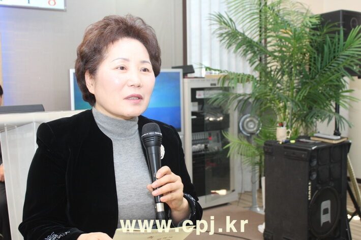 칼로스신학교개강예배 025-003 복사.jpg