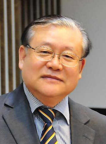 예수패밀리쳐치 담임목사 서명범.jpg