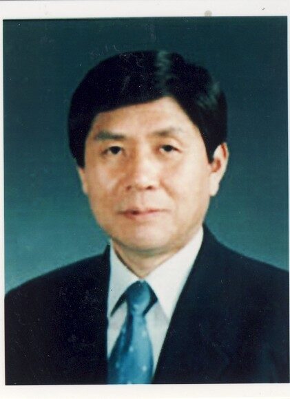 학장 홍항표 목사.jpg