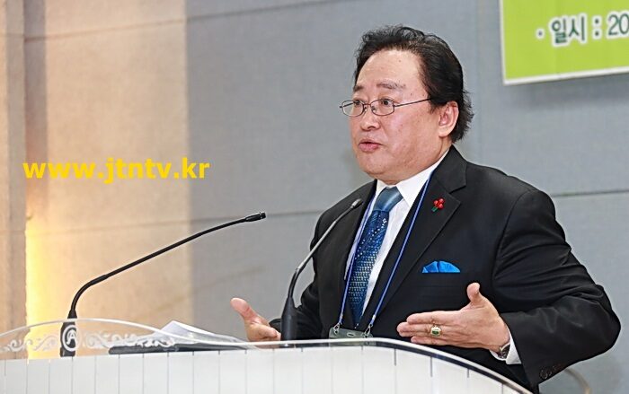 고시부장 장창윤 목사 설교 중에서001.jpg