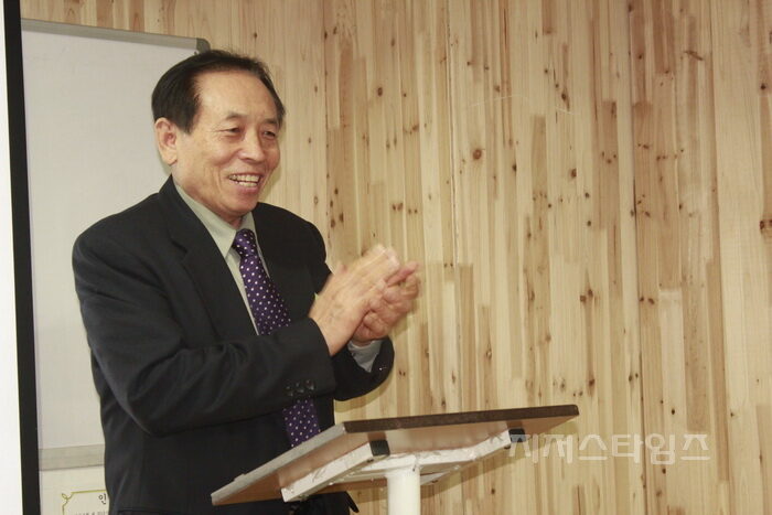 한경총 증경회장 허 식 목사.jpg